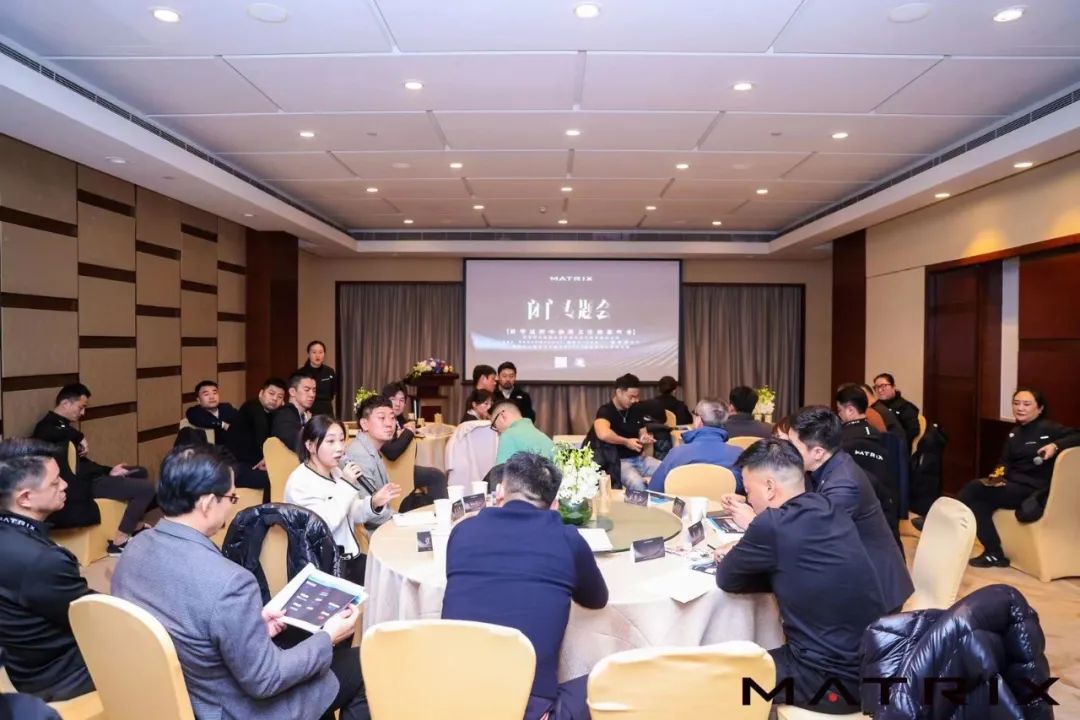 商用跑步机选购指南：如何避开性能与耐用性双重雷区？